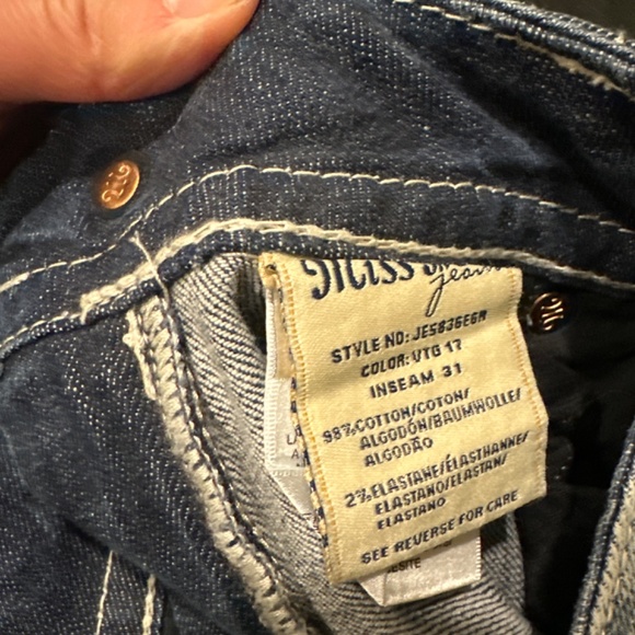 Miss Me Size 28 Sparkle Jeans - Picture 5 of 5